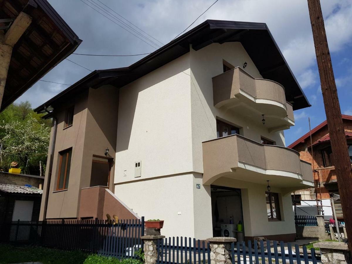 Visoko Homestay エクステリア 写真